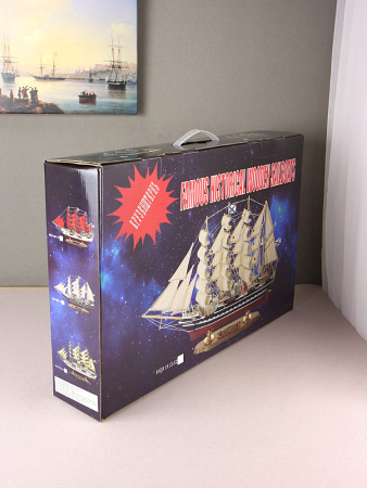 Модель парусника "Крузенштерн", 52 см.