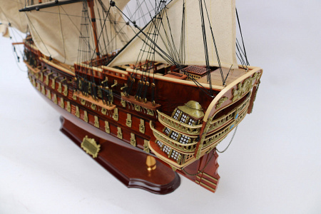 Модель парусного корабля "ROYAL LOUIS", 94 см