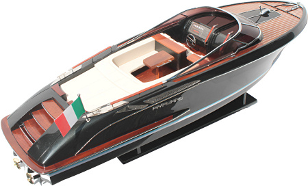 Модель катера "Riva Rivamare" 84 см
