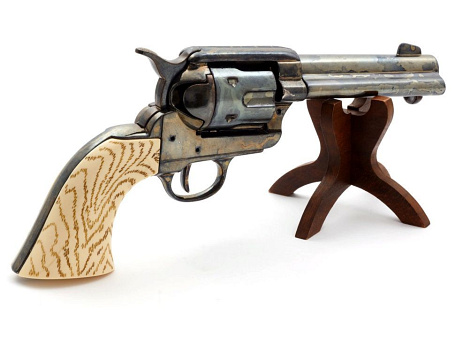 Револьвер Кольт Peacemaker, 4,75° состаренный (США 1873 г.) (макет, ММГ)
