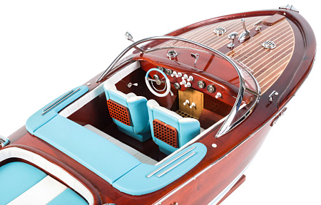 Модель катера "Super Riva Lamborghini" 50 см