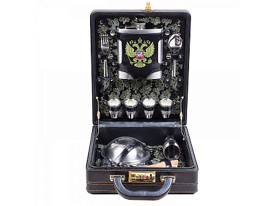 Набор для пикника подарочный «Коньячный» (4 персоны)