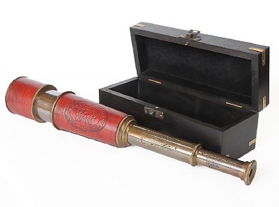 Подзорная труба в деревянном футляре (сувенирная)