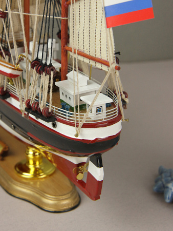 Модель парусника "Седов", 52 см.