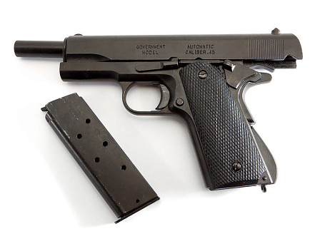 Автоматический пистолет «Кольт-45» (Colt M1911A1) (макет, ММГ)