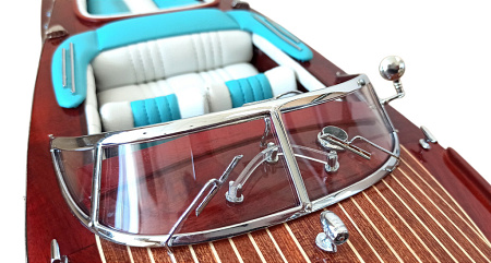 Модель катера "Riva Aquarama" 50 см