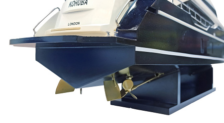 Модель яхты "Princess Superyachts 30m"