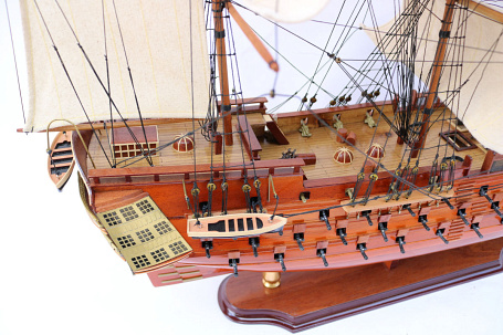 Модель парусного корабля "12 Апостолов", 90 см