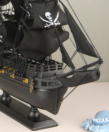 Модель парусника "Черная Жемчужина" 50см.