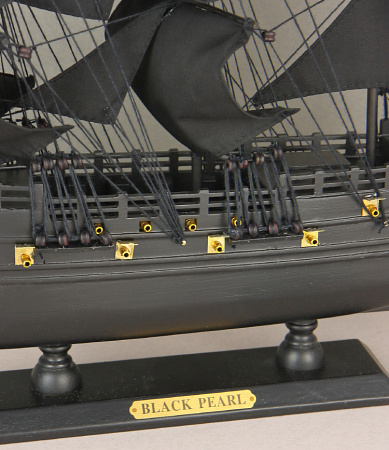 Модель парусника "Черная Жемчужина" 50см.