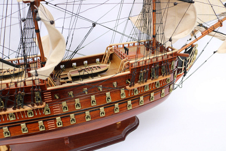 Модель парусного корабля "ROYAL LOUIS", 94 см