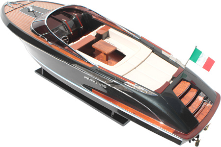 Модель катера "Riva Rivamare" 84 см