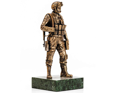 "Солдат Сил Спецопераций" (15см.) фигура из бронзы на камне