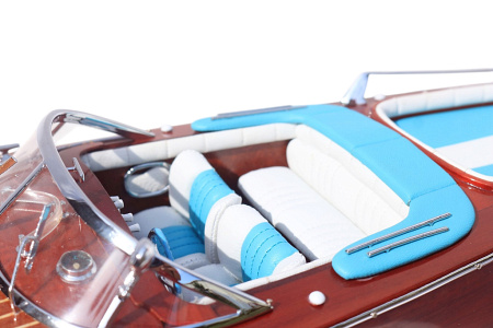 Модель катера "Super Riva Lamborghini" 50 см