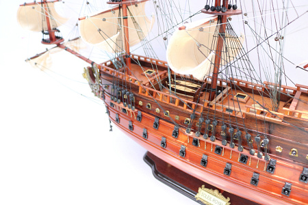 Модель парусного корабля "Soleil Royal", 90 см