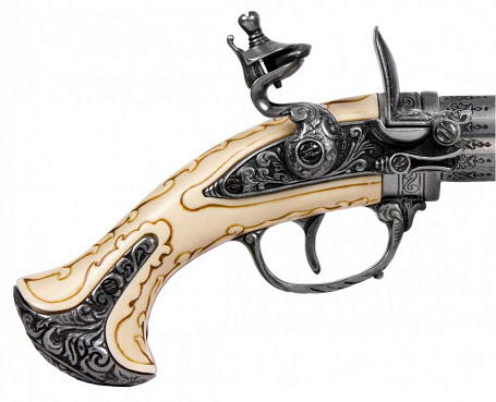 Пистолет кремневый 3-ствольный, под кость (Франция, XVIII в.)