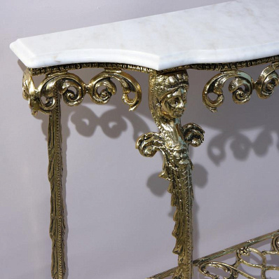 Консоль "Креденсия Дос Караш"