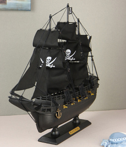 Модель парусника "Черная Жемчужина" 50см.