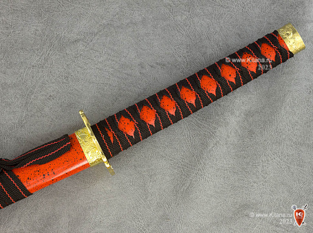 Катана, самурайский меч, на подставке