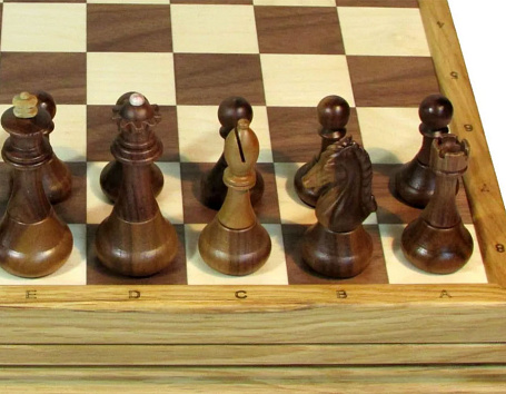 Шахматы классические стандартные утяжеленные (высота короля 10см.)