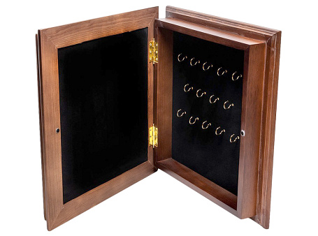 Настенная ключница "ТТ с наградами ВОВ" 44х40 см.