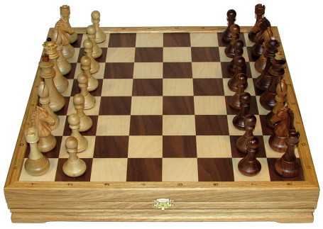 Шахматы классические стандартные утяжеленные (высота короля 10см.)