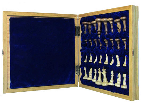 Шахматы классические средние (высота короля 8,2см.)