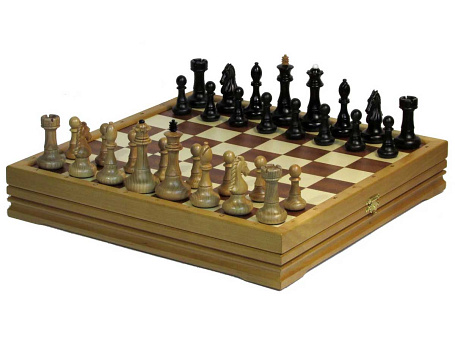 Шахматы классические средние (высота короля 8,2см.)