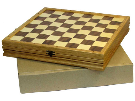 Шахматы классические средние (высота короля 8,2см.)