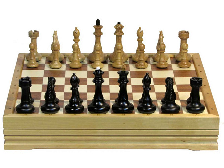 Шахматы классические средние (высота короля 8,2см.)