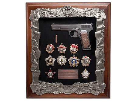 Настенная ключница "ТТ с наградами СССР" 44х40 см.